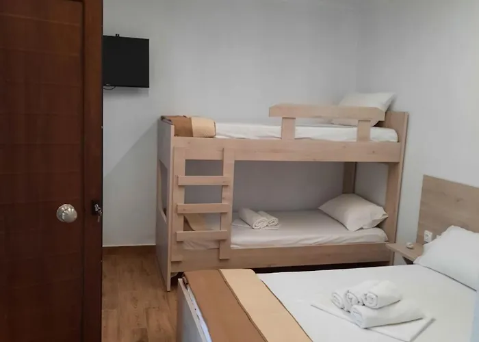 Anestis Торони